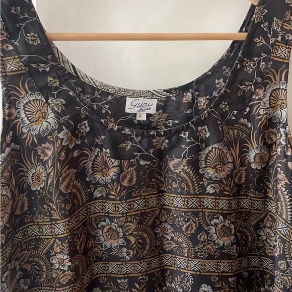 100% Silk Dress - Picture 2 of 2